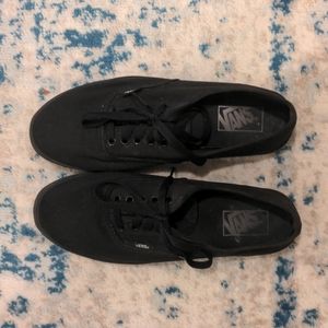 Black Vans Size women's 10 or men's 8.5